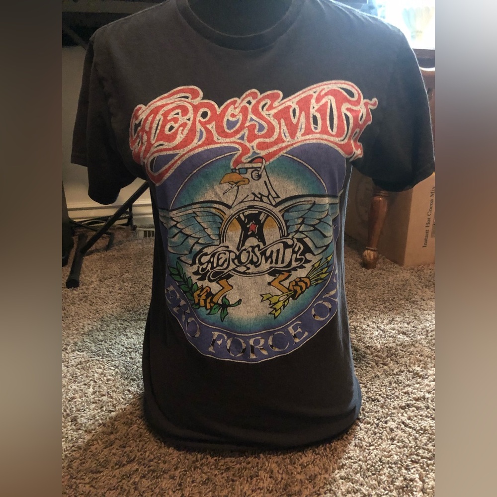Aerosmith t shirt